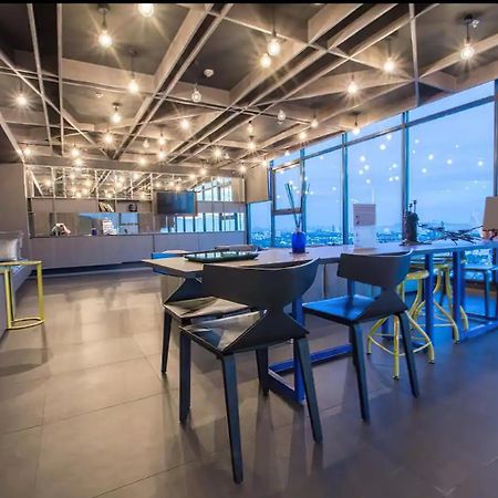 Central Pattaya Condo With A Beautiful View Exterior photo