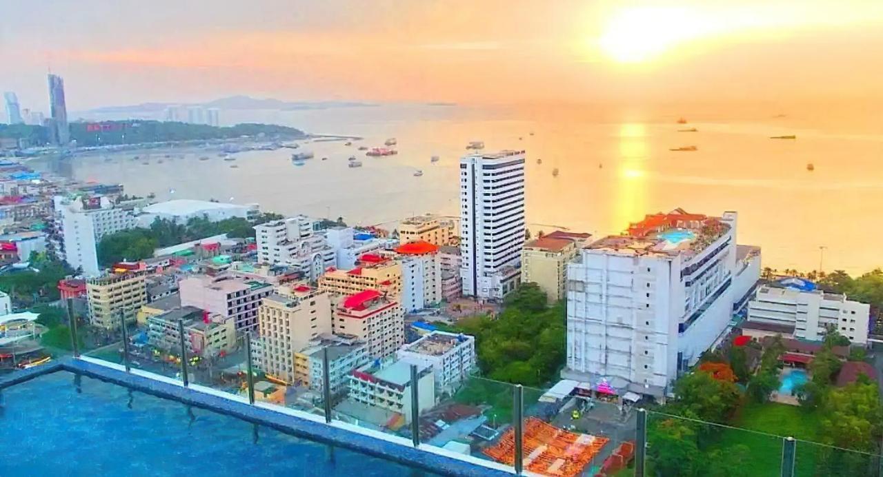 Central Pattaya Condo With A Beautiful View Exterior photo